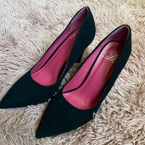 Black Matte Pumps size 6